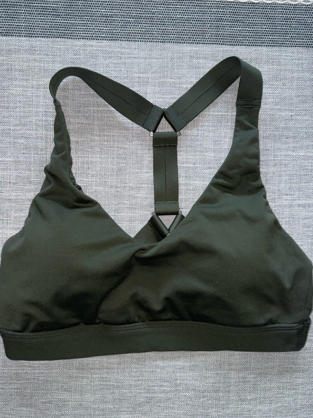 Athleta Strappy Racerback Sports Bra Size Small Olive Green 💚
